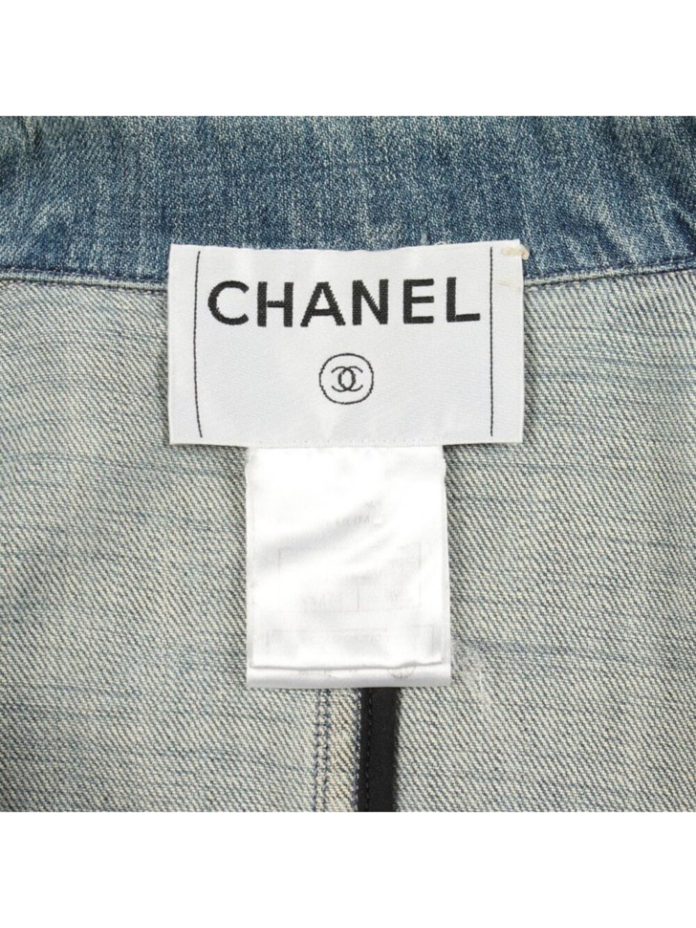 Chanel Denim Coat CC Logo Button - Picture 3 of 14